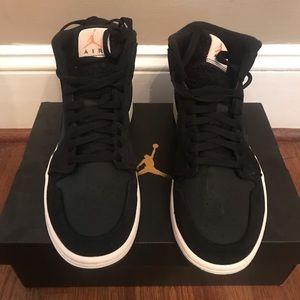 Size 10 Air Jordan 1 Mid
